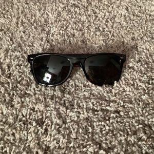 4. Tortoiseshell, sunglasses lightly used